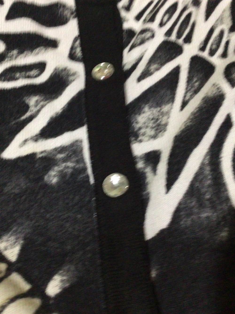 White House Black Market snap closure cardigan/sweater. Size m - Picture 5 of 6